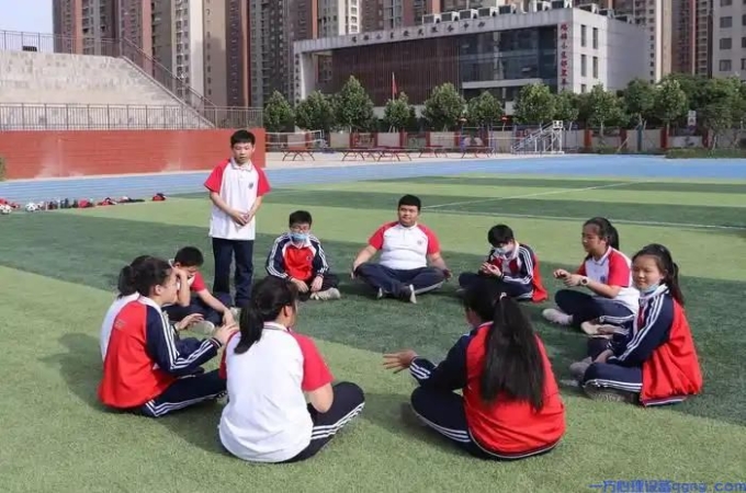 从新手到专家：用户外版团体活动教具箱设计团队游戏